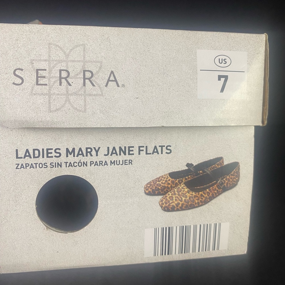 Serra Leopard Print Mary Jane Flats Ladies size 7 - Picture 9 of 10